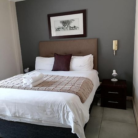 Emabheleni Executive Suites Westpoint Johannesburg Eksteriør billede