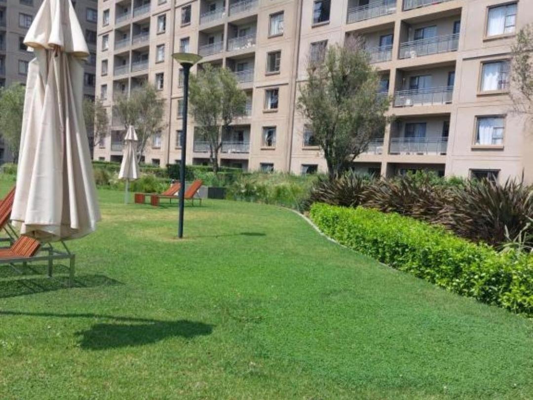 Emabheleni Executive Suites Westpoint Johannesburg Eksteriør billede