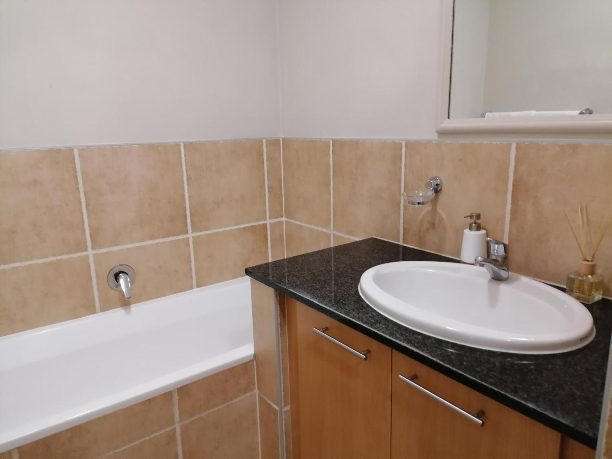 Emabheleni Executive Suites Westpoint Johannesburg Eksteriør billede