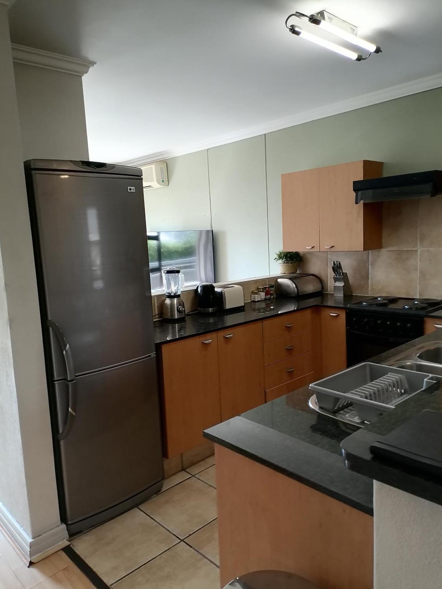 Emabheleni Executive Suites Westpoint Johannesburg Eksteriør billede